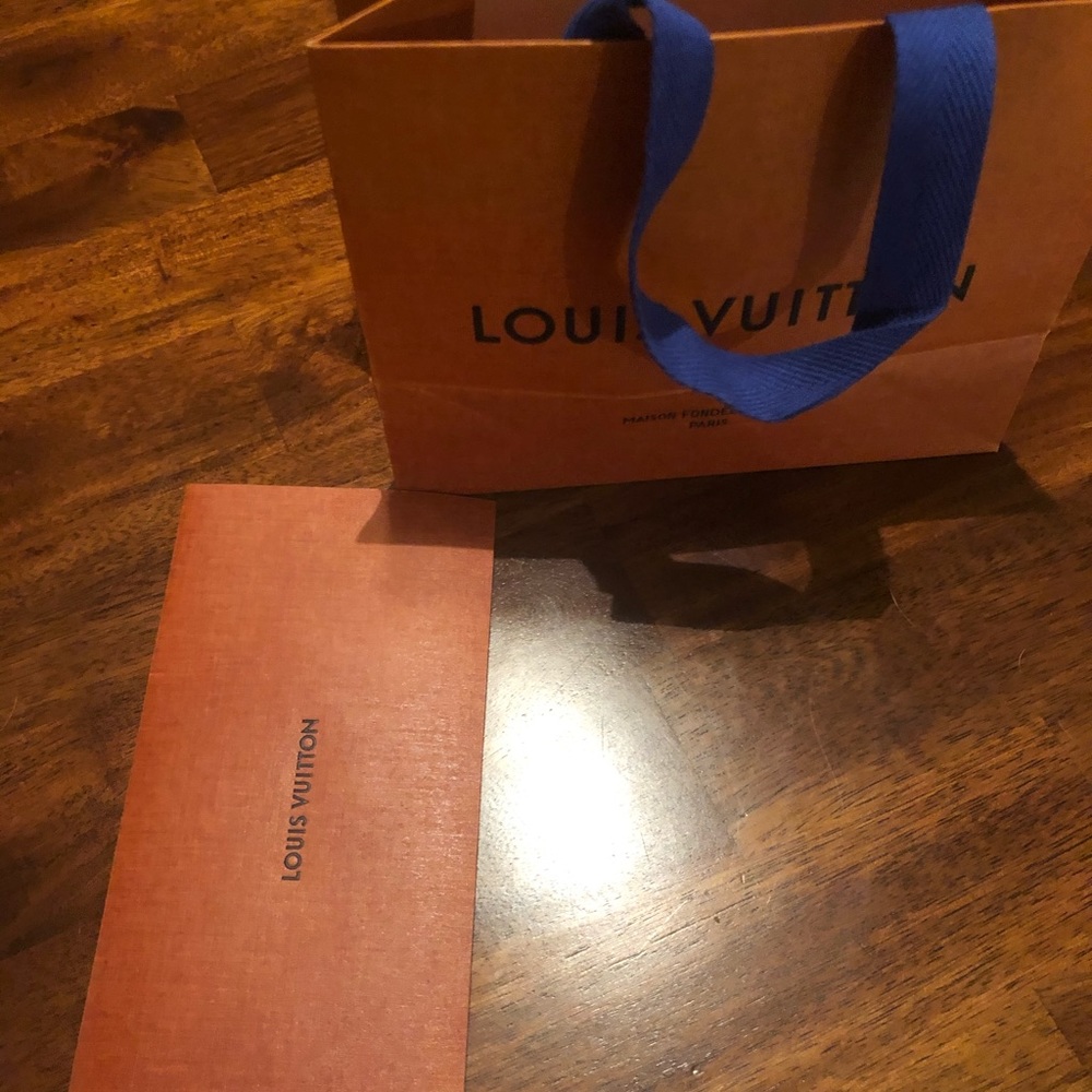 Louis Vuitonn paper shopping bag & receipt folder